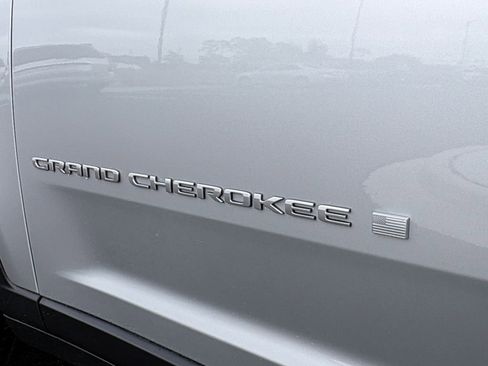 New 2026 Jeep Grand Cherokee Laredo X RWD image 10