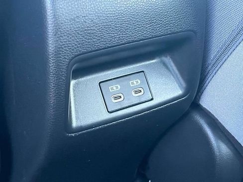 Used 2024 Toyota Corolla SE FWD image 16