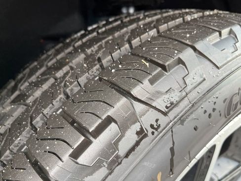 New 2025 Ford Maverick Lariat image 10