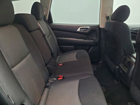 Used 2020 Nissan Pathfinder SV FWD image 19