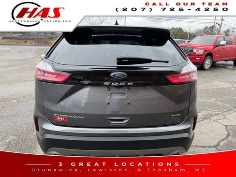 Used 2024 Ford Edge Titanium image 5