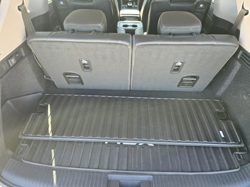 Certified 2025 Acura MDX w/ Technology Package image 42