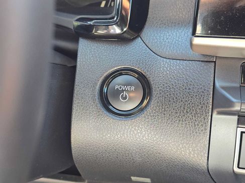 Used 2026 Toyota Camry SE FWD image 32