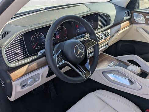 New 2026 Mercedes-Benz GLE 450 4MATIC image 3