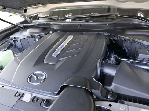 New 2025 MAZDA CX-90 Plug-In Hybrid w/ Premium Plus image 28