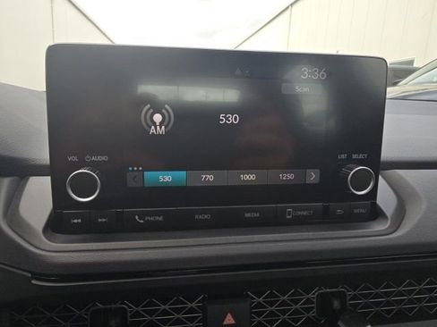 Used 2025 Honda Accord SE image 12