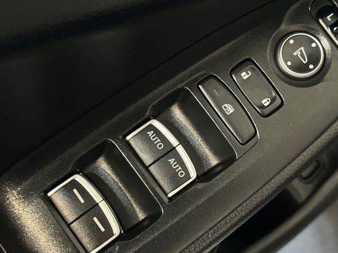 Used 2018 Honda Accord LX image 14