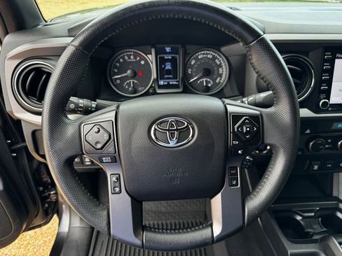Used 2022 Toyota Tacoma 4x4 Double Cab image 29