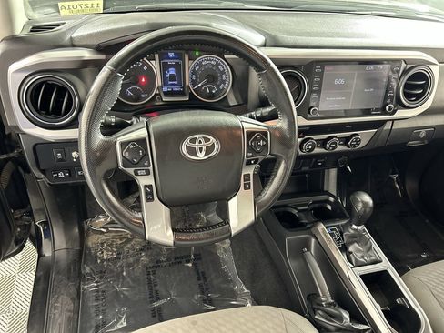 Used 2023 Toyota Tacoma SR5 w/ SR5 Appearance Package image 21