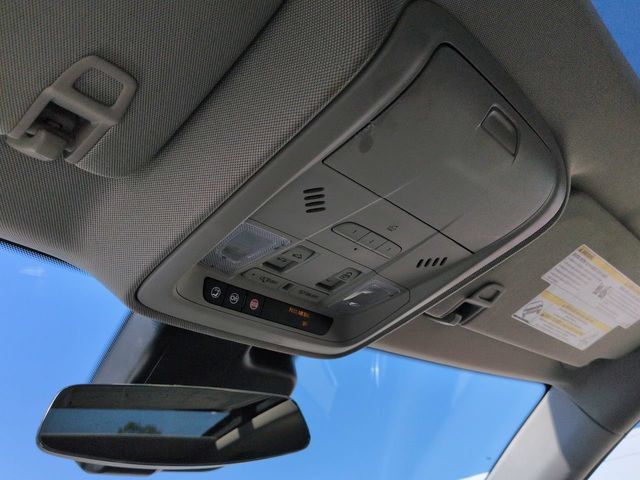 Used 2019 Cadillac XT4 Premium Luxury AWD/4WD image 26