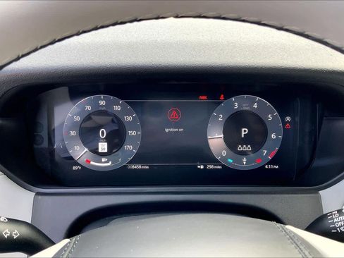 Used 2026 Land Rover Range Rover Velar S AWD/4WD image 25
