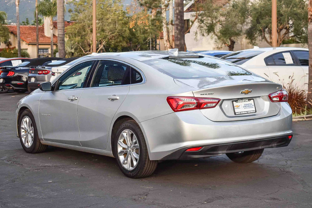 Used 2019 Chevrolet Malibu LT FWD image 4