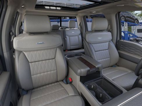 New 2026 Ford F450 Platinum w/ Platinum Plus Package image 13