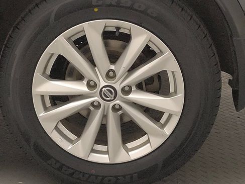 Used 2019 Nissan Rogue Sport SV AWD/4WD image 31