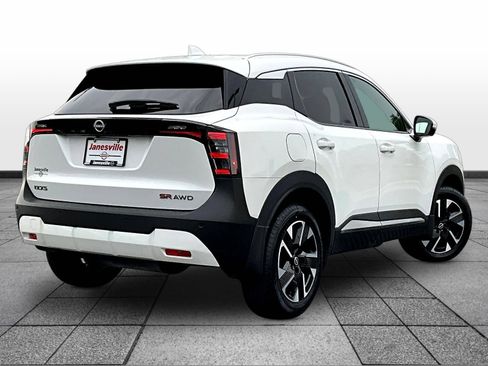 Certified 2025 Nissan Kicks SR AWD/4WD image 7
