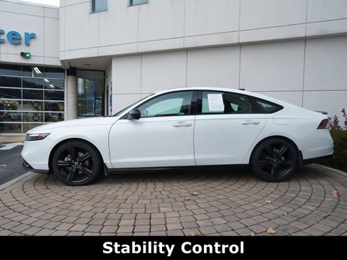 Used 2023 Honda Accord Sport image 19