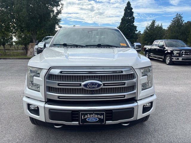 Used 2015 Ford F150 Platinum w/ Equipment Group 701A Luxury AWD/4WD image 2
