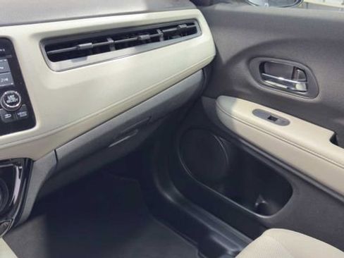 Used 2022 Honda HR-V LX image 23