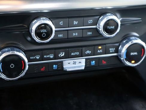 Certified 2023 Ford F150 Lariat image 34