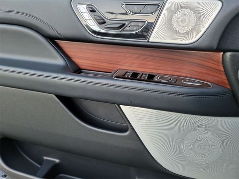 Used 2022 Lincoln Navigator L Reserve image 15