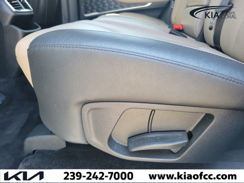 Used 2020 Hyundai Santa Fe Limited FWD image 14
