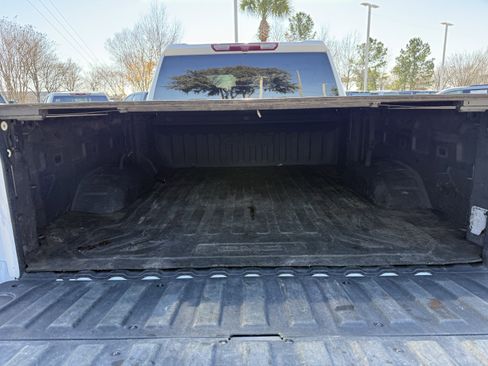 Used 2024 GMC Sierra 2500 AT4 image 29