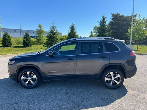 Used 2019 Jeep Cherokee Limited AWD/4WD image 8