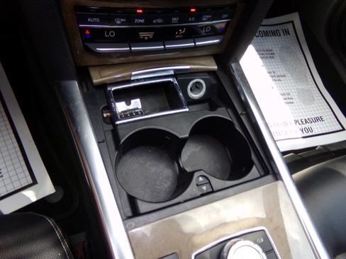 Used 2015 Mercedes-Benz E 350 4MATIC Sedan image 56