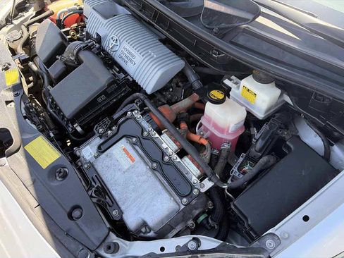 Used 2011 Toyota Prius Two FWD image 34