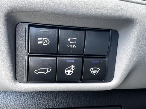 Used 2021 Toyota Highlander Platinum AWD/4WD image 34