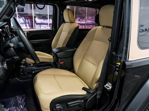 Used 2020 Jeep Wrangler Sport image 30