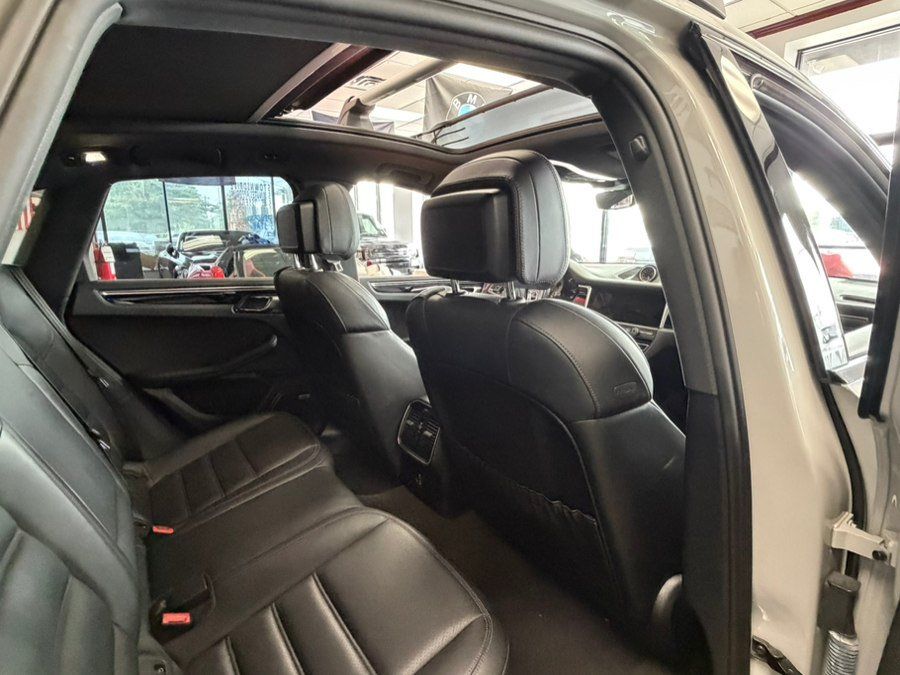 Used 2021 Porsche Macan S AWD/4WD image 61