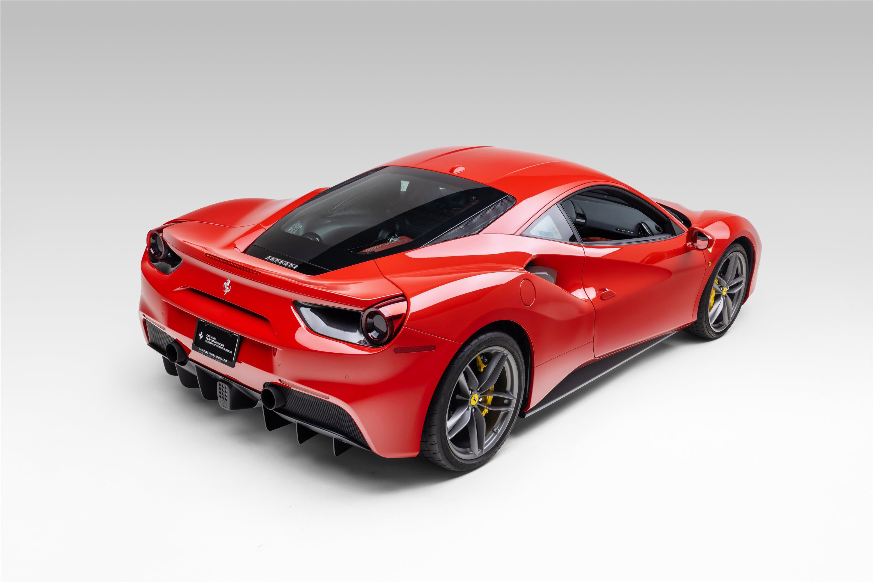 Certified 2018 Ferrari 488 GTB RWD image 14