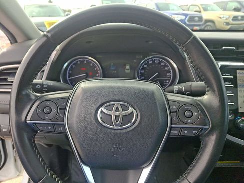 Certified 2020 Toyota Camry XLE image 22