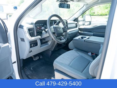 Used 2025 Ford F350 XLT AWD/4WD image 17