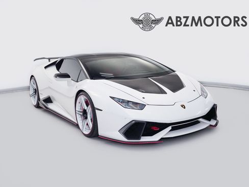 Used 2015 Lamborghini Huracan LP 610-4 AWD/4WD image 1