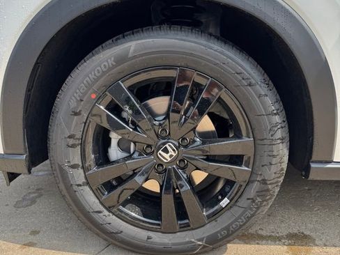 New 2026 Honda HR-V Sport image 9