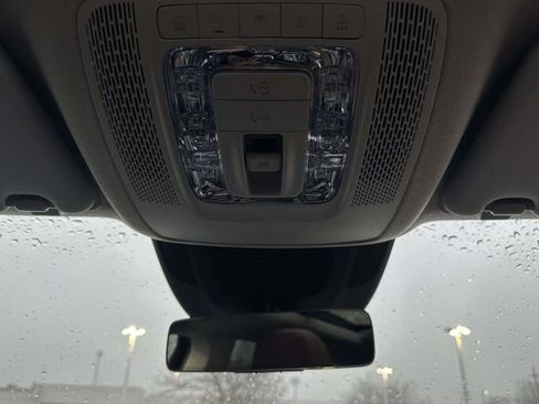 Used 2024 Mercedes-Benz GLE 350 4MATIC image 36