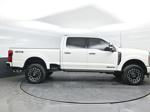 Certified 2023 Ford F250 Platinum AWD/4WD image 3