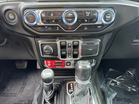 Used 2021 Jeep Wrangler Unlimited Rubicon 4xe w/ Steel Bumper Group AWD/4WD image 12