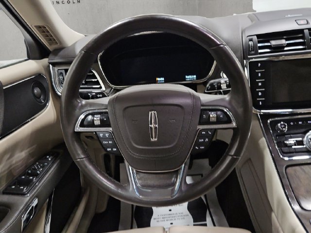 Used 2018 Lincoln Continental Reserve w/ Continental Climate Package AWD/4WD image 13