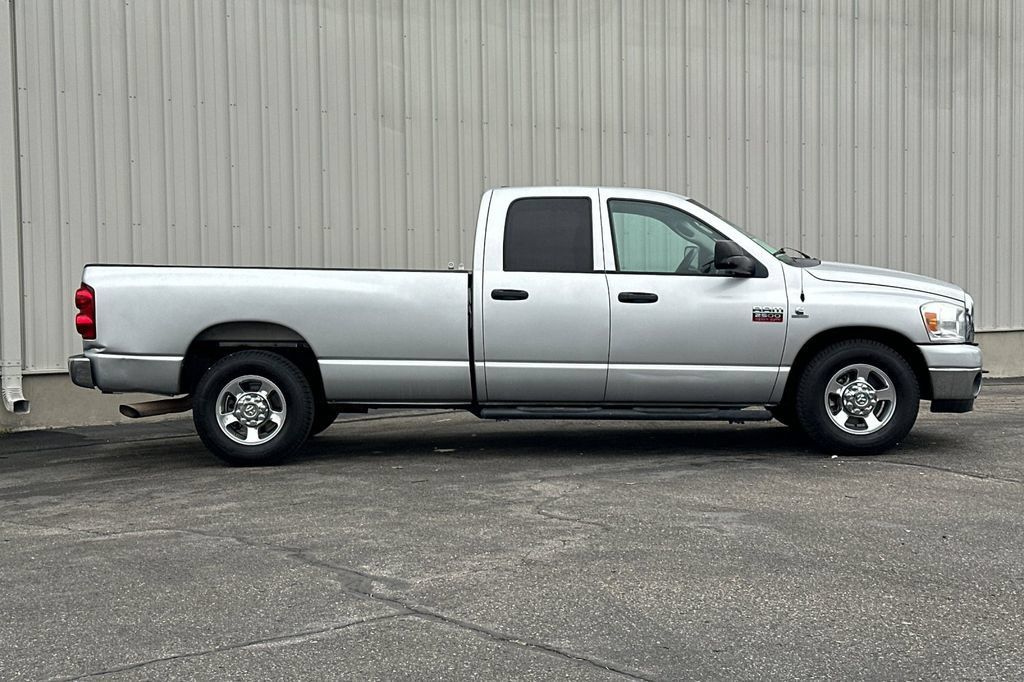 Used 2009 Dodge Ram 2500 Truck SLT w/ Trailer Tow Group RWD image 2