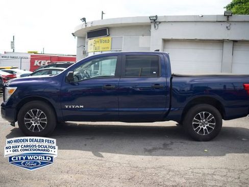 Used 2023 Nissan Titan SV AWD/4WD image 4