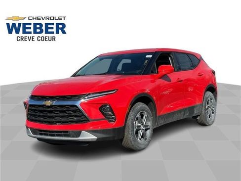 Used 2025 Chevrolet Blazer LT AWD/4WD image 1