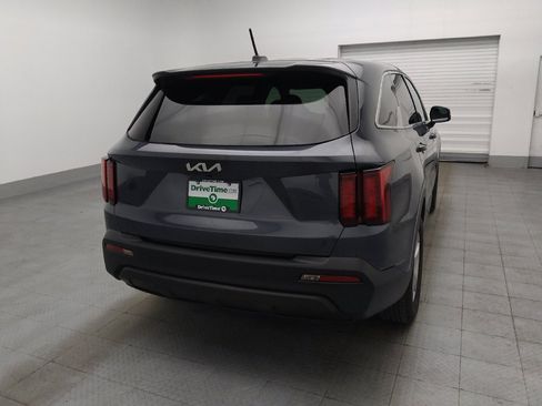 Used 2023 Kia Sorento LX FWD image 7