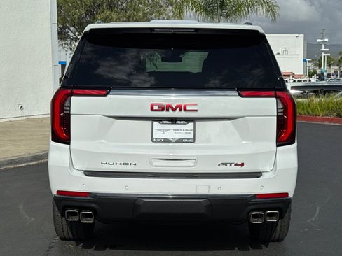New 2026 GMC Yukon AT4 AWD/4WD image 15