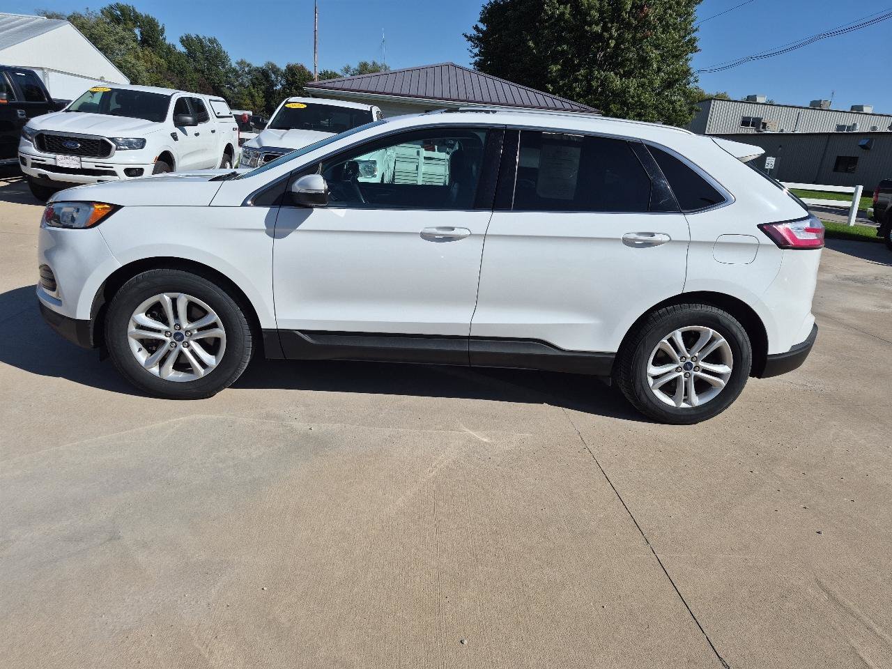 Used 2020 Ford Edge SEL AWD/4WD image 9