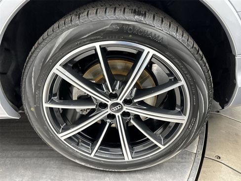 Used 2021 Audi Q7 3.0T Premium Plus image 27