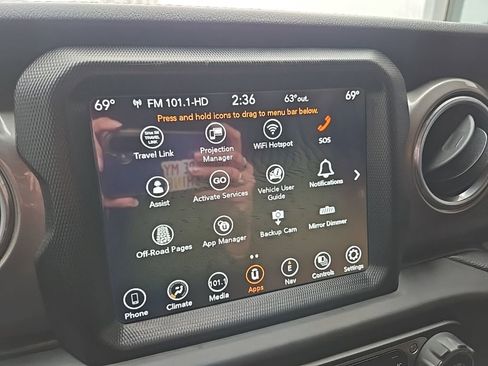 Used 2020 Jeep Wrangler Unlimited Sahara w/ Uconnect 4C Nav & Sound Group image 57