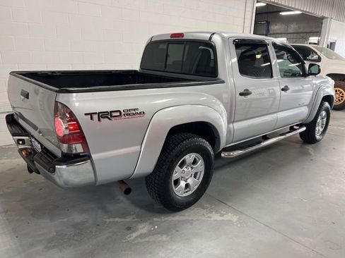 Used 2013 Toyota Tacoma 4x4 Double Cab w/ TRD Off-Road Pkg image 10